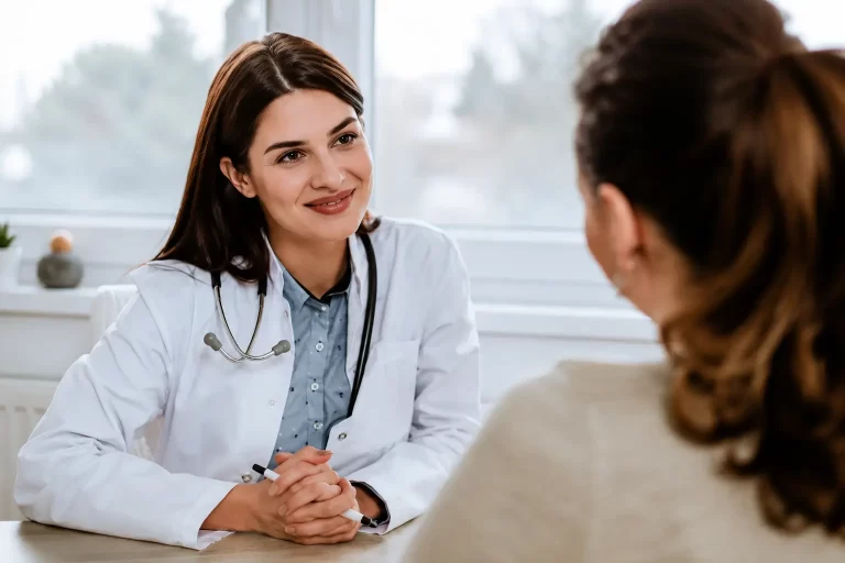 Doctor consultation with international patient for treatment planning in India