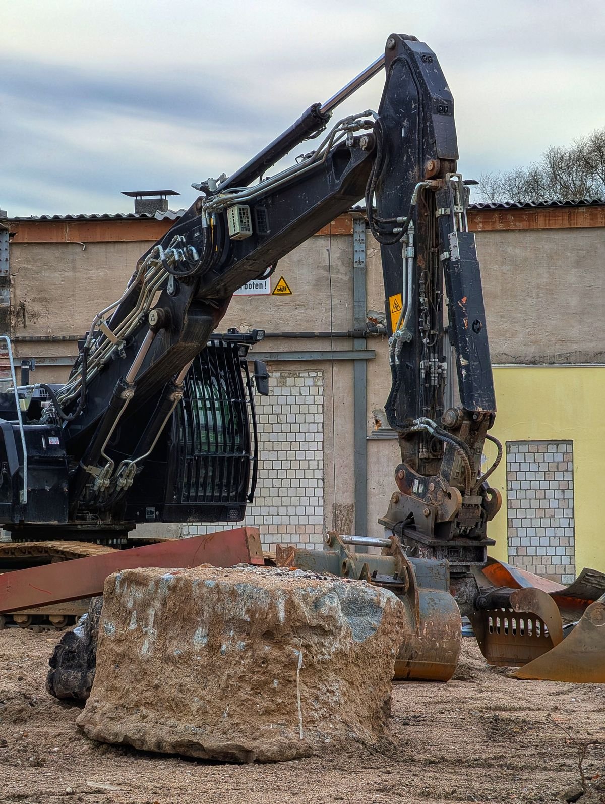 Heavy excavator machinery at a construction site